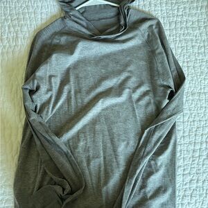 lululemon athletica Gray Long Sleeve Tee